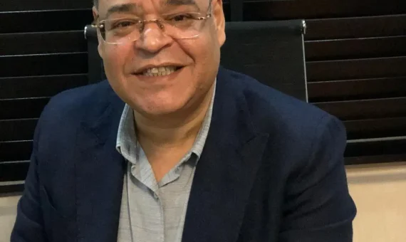 نبذه عن الدكتور